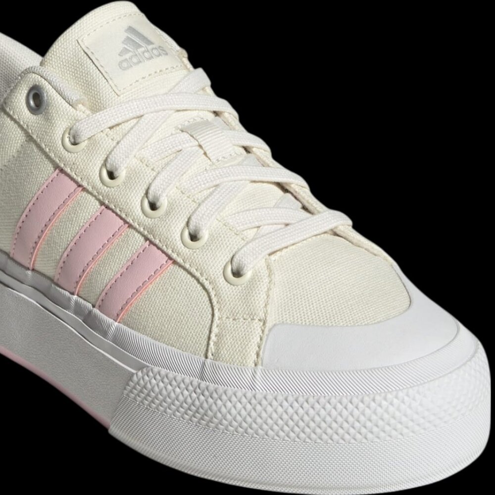 Adidas Bravada 2.0 Platform. Brand New. Womens Size: 7 - 9.5. - Picture 2 of 8